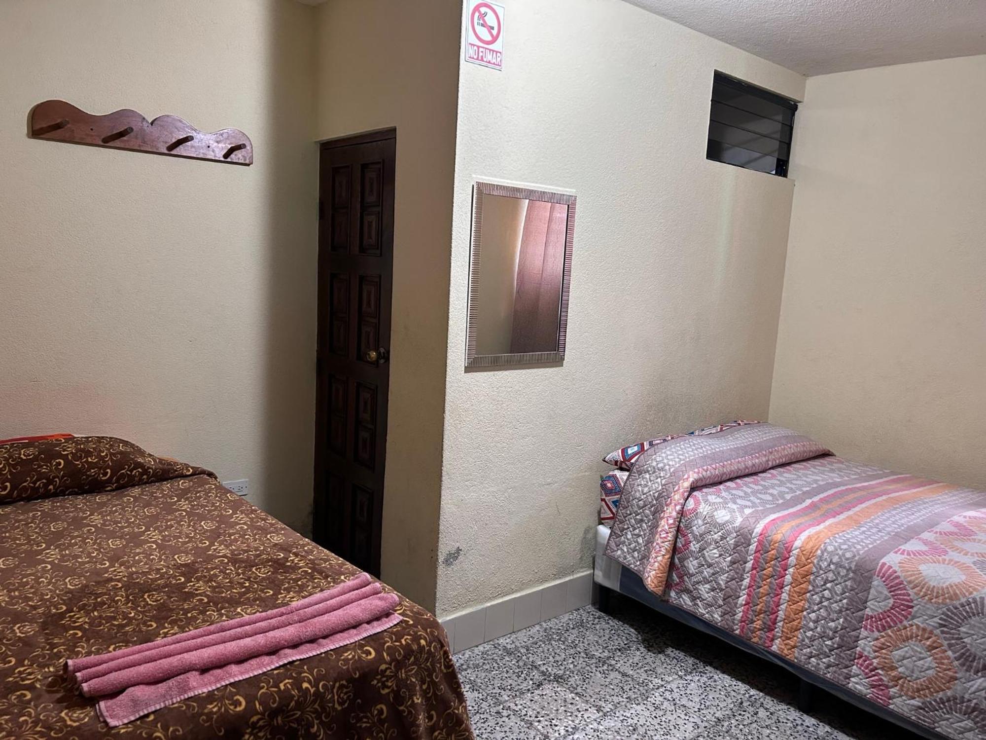 Hostal Sweet Dreams Panajachel Buitenkant foto